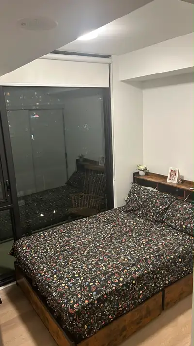 Private Room for Rent – Mississauga / Cooksville A private room with a private bathroom is available...