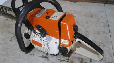 Stihl 025 Chainsaw, View more