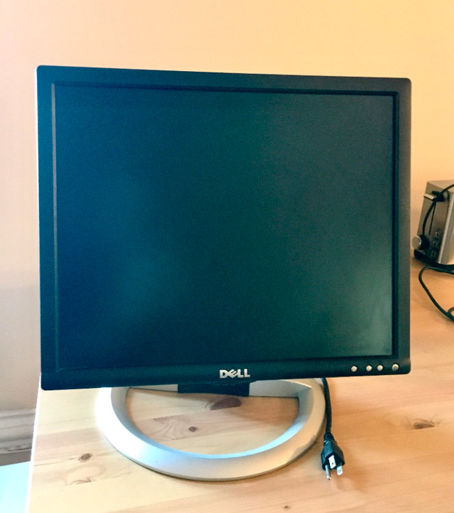Adjustble Screen Monitor (Dell) in Monitors in City of Halifax