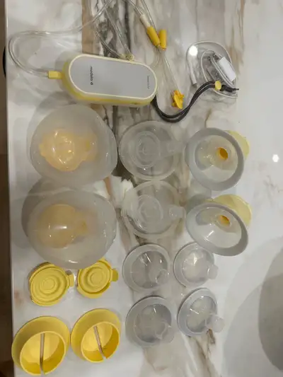 Medela Freestyle Flex and Hands Free Breast Pump Set, View more
