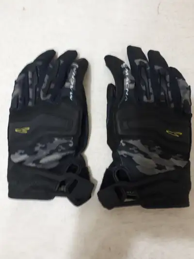 Macna Street Bike Gloves, View more