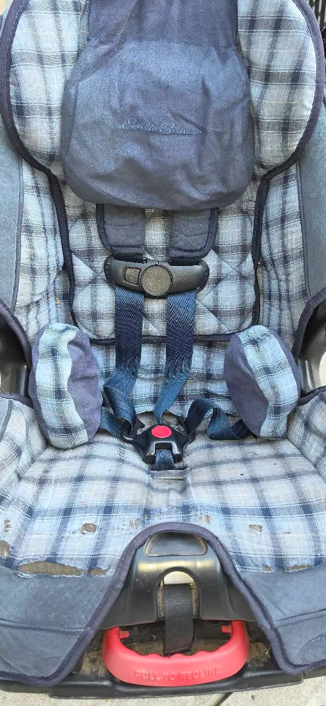 Eddie Bauer Car Seat in Strollers, Carriers & Car Seats in Edmonton - Image 3