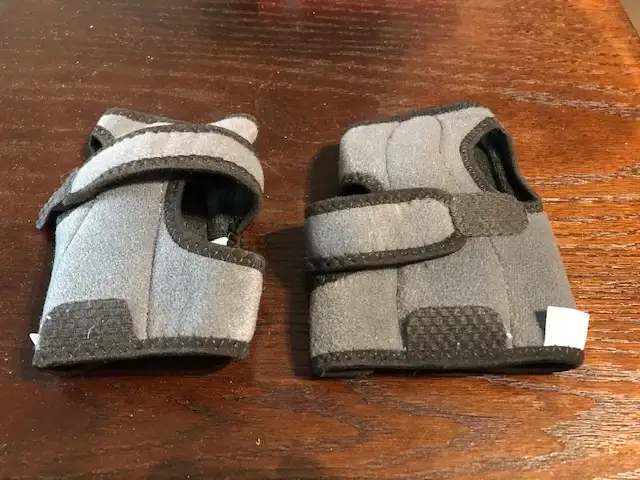 Brand new Tensor wrist braces