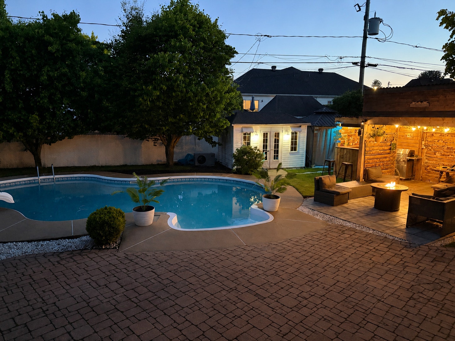 MAISON AVEC PISCINE – 4 CHAMBRES + SOUS-SOL – TROIS-RIVIÈRES — photo 1