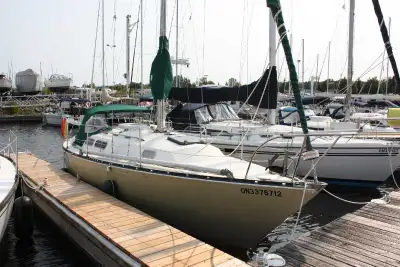 C&C 29 Mark I, 1977, 'Rum-line'. C&C 29-1 in very good condition and well maintained. Atomic-4 in ex...