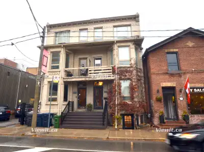 RICHMOND ST-BERKELEY ST - $1485 (Utilities Incl.)