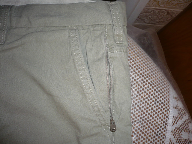 pants: Men's Levis 505 Trouser 36X32 in Men's in Cambridge - Image 3