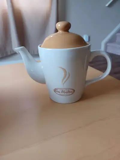 Tim Horton's Vintage Teapot. Pick up and cash only. Taradale NE. Calgary