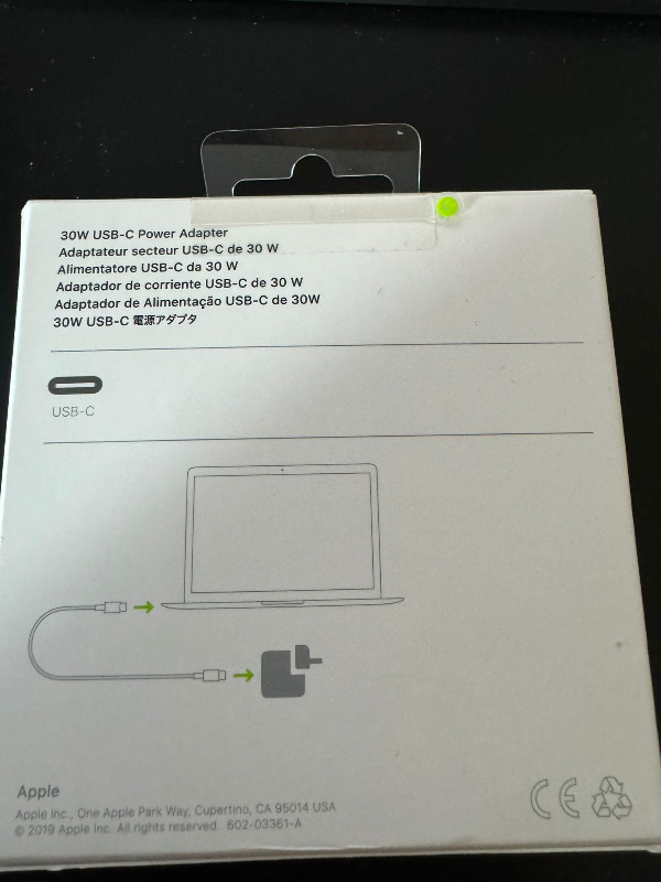 Apple USB-C 30W Power Adapter in Laptop Accessories in Edmonton - Image 2