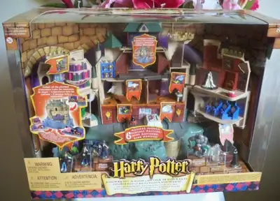 Harry Potter "Hogwarts School" Electronic Playset (Mattel, 2001), View more