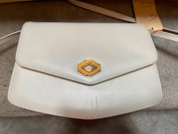 Vintage leather mod white purse