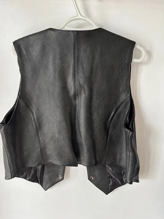 Leather Motorcyle Vest-Women’s XXL in Other in Gatineau - Image 3