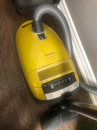 Miele complete c3 limited edition vacuum cleaner