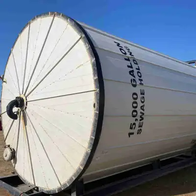 400 BBL potable water/Sewage Storage tank 400 BBL Insulated / Metal cladded Internally coated Devoe...
