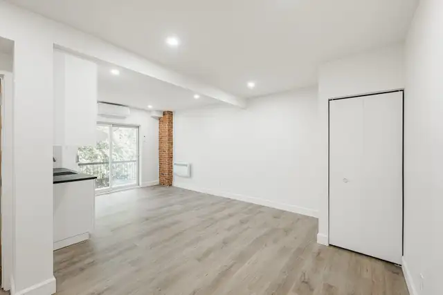 2 bed 1 bathroom apartment in Long Term Rentals in City of Montréal - Image 8