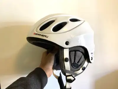 Louis Garneau Ski Helmet 53-56cm Casque Ski Snowboard Helmet, View more