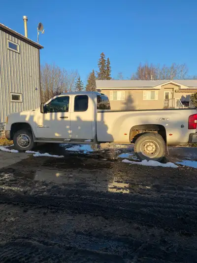 Posting for my father in law. Messages will not be answered. PLEASE CALL or TEXT 780-212-0727. 2007...