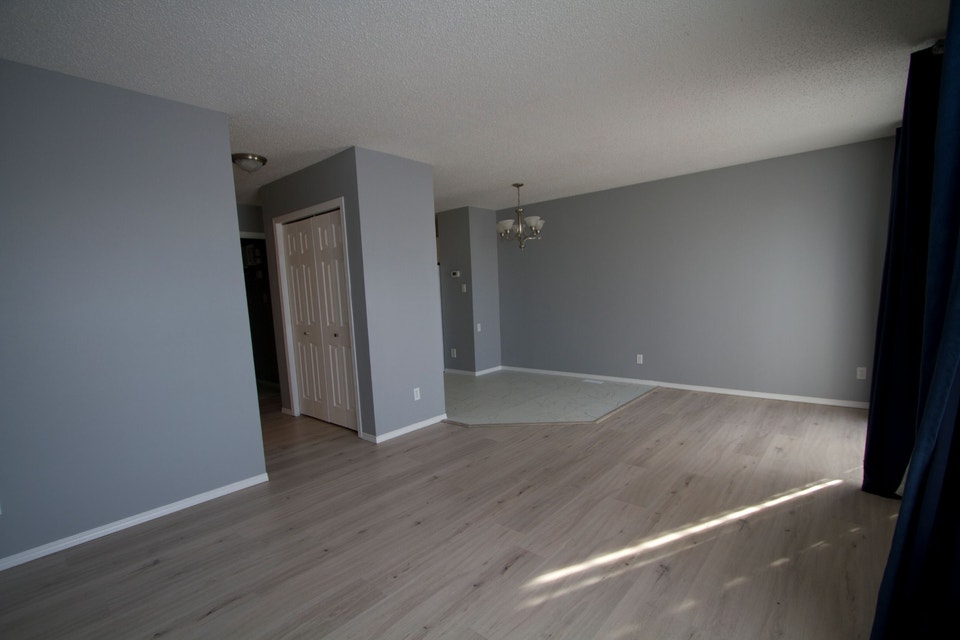 For rent MARTENSVILLE, 3Bedroom, 2 BATH Townhouse 2