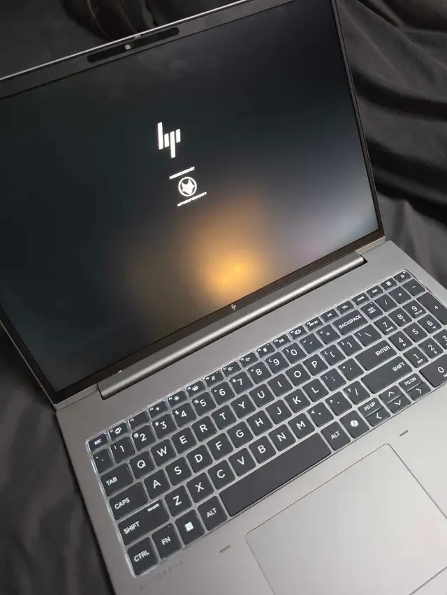 2025 17 " HP ELITEBOOK 32gb ddr5x RAM 2tb ssd in Laptops in Oshawa / Durham Region - Image 5