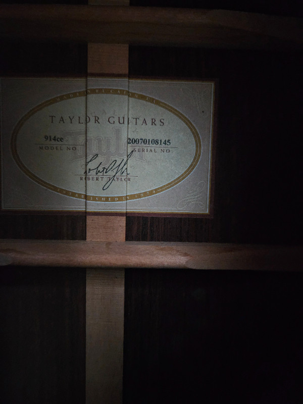 Taylor 914ce in Guitars in Cape Breton - Image 2