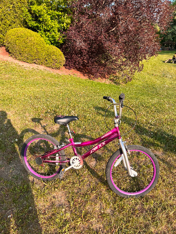 Vélo pour enfant 20 pouces, comme neuf dans Enfants  à Laval/Rive Nord - Image 2