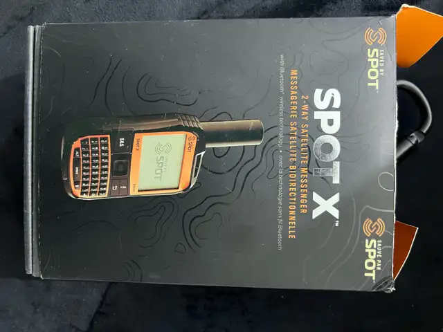 Satellite messenger 474115173013278720
