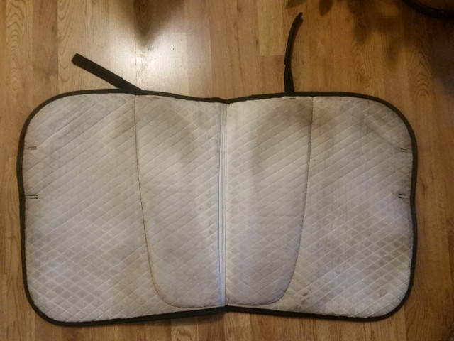 Professional's Choice Air Ride English Saddle Pad in Equestrian & Livestock Accessories in Peterborough - Image 3