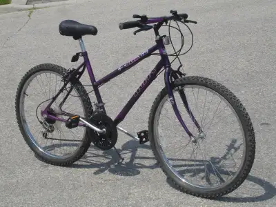 NICE SHAPE FEMALE'S 26" HUFFY STROBE ATB SERIES 15 SPD MTB BIKE!, View more