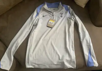 Brand new Spurs top - never worn.