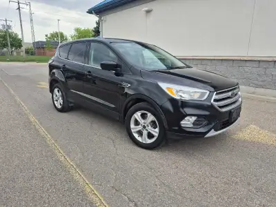 2017 Ford Escape SE AWD – Turbo | Spacious | Automatic, AWD, 2.0L EcoBoost 4cyl, Gas Well-maintained...