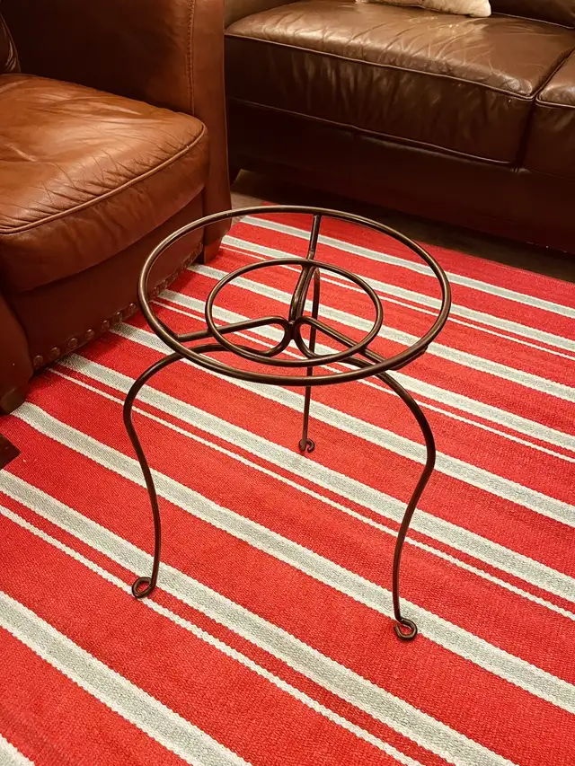 Gorgeous plant stand - Wrought iron (Brand new)  in Patio & Garden Furniture in Mississauga / Peel Region - Image 4