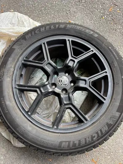 Full set of 4 Michelin 235 /55/ R 18 Winter Tires on Rims. Only used for last 4 winter seasons. Good...