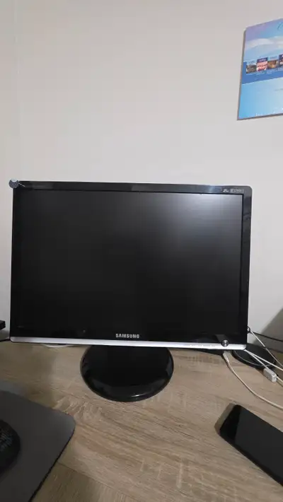 Samsung SyncMaster 226BW 22” Widescreen Monitor, View more