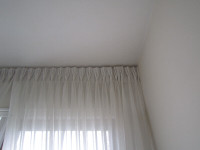 1 Pair of Sheer Curtains