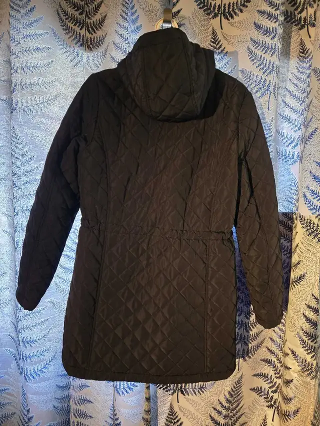 Womans Calvin Klien Black Quilted Winter Jacket--Size M in Women's - Tops & Outerwear in Kitchener / Waterloo - Image 8