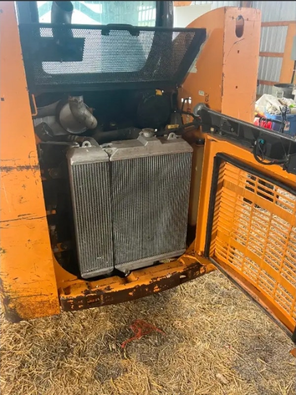 Case 420 series 3 skid steer Heavy Equipment Oshawa / Durham Region