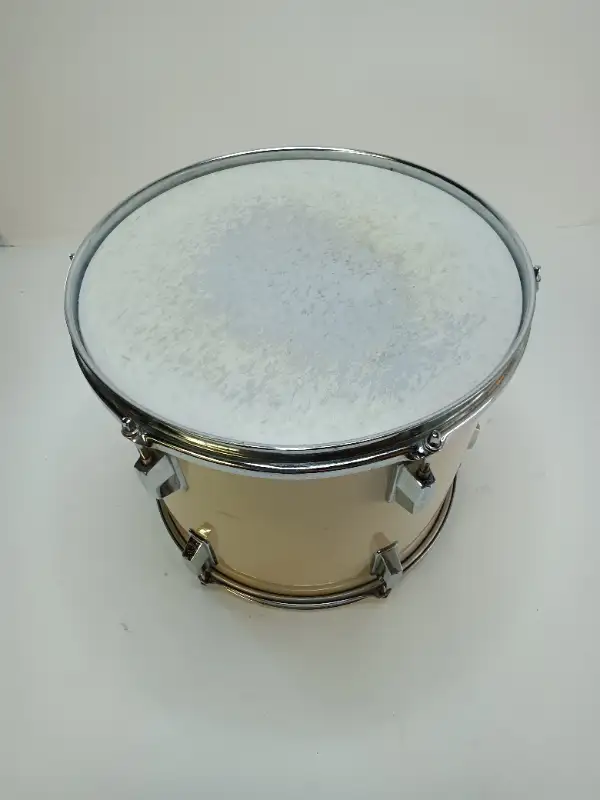 Pearl White 13 " inch Drum Kit Rack Tom Drum Set 60 obo in Drums & Percussion in City of Toronto - Image 2