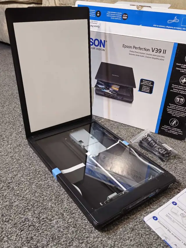 Epson Perfection V39 II in Printers, Scanners & Fax in City of Toronto - Image 4