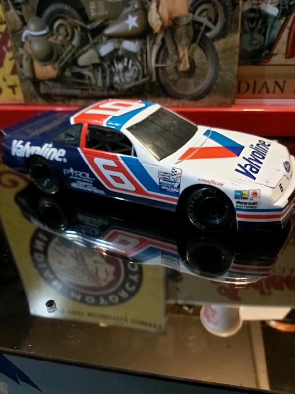 Diecast Cars 1/18 th Scale 
Nascar  in Toys & Games in Hamilton