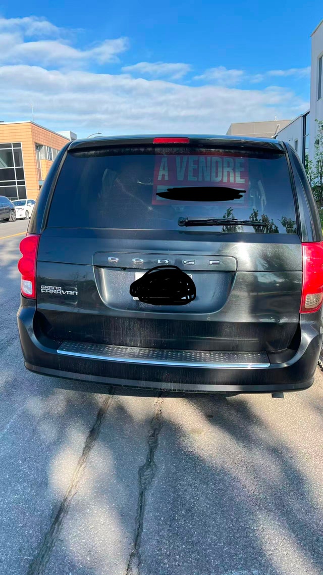 2013 Dodge Grand Caravan en bonne condition/in good condition — photo 2