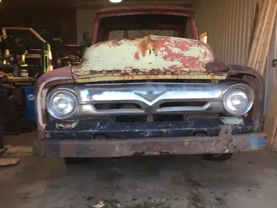 Looking for decent front fenders and a hood. Eastern Ontario western Quebec area