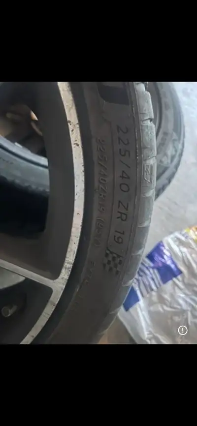 Front 225/40R19 Michelin Pilot sport4 6mm Rear 255/35R19 continental 4mm From 2017 Mercedes C43 With...