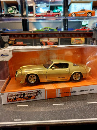 DIECAST CARS & TRUCKS 1:24
CAMARO 