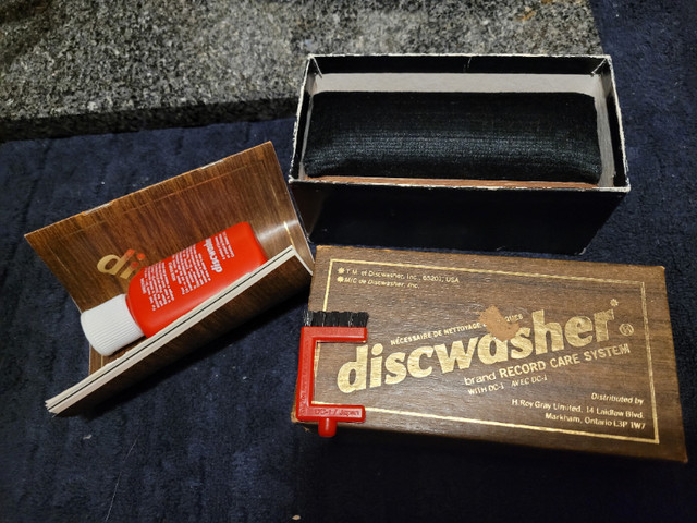 Speakers Tape cassette players...records cleaners in Stereo Systems & Home Theatre in Winnipeg - Image 2