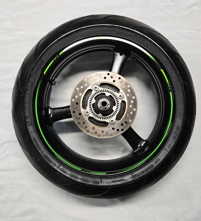 Zx10r 2016-2020 Parting out in Sport Bikes in Laval / North Shore - Image 8