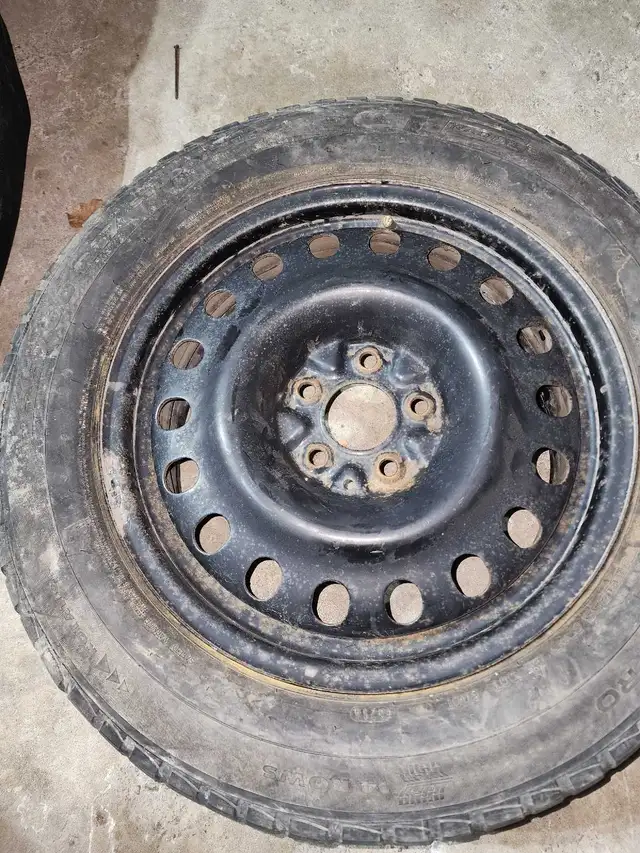 225/65/R17 Winter tires in Tires & Rims in City of Toronto - Image 3