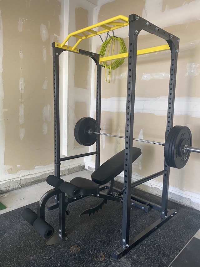 Squat Rack + Bench Exercise Equipment Hamilton Kijiji