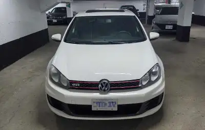 Selling my 2011 Volkswagen Golf GTI Autobahn. Runs and drives, no issues. 6 speed DSG transmission C...