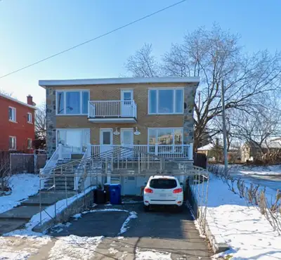 À LOUER – Spacieux et lumineux 5 1/2 à Laval (Chomedey)