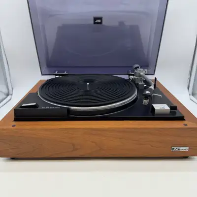 Used, tested and fully working. Very clean vintage condition with beautiful wood grain finish and sm...